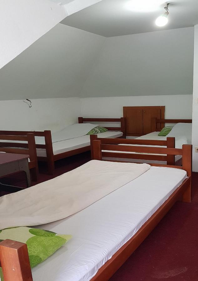 Guesthouse Mece 比耶洛波列 外观 照片