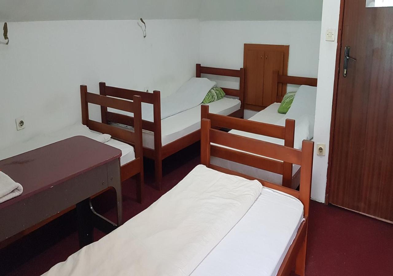 Guesthouse Mece 比耶洛波列 外观 照片